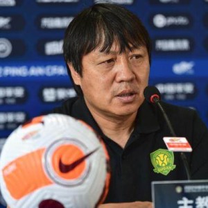 世俱杯下注网站-谢峰：天气和场地非常不利 定位球机会把握得不错